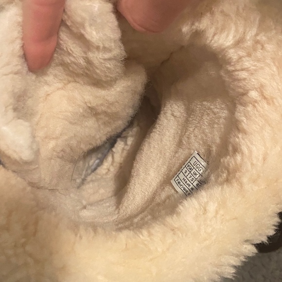 UGG Upside 5163 tall lace-up suede boots - Picture 8 of 10